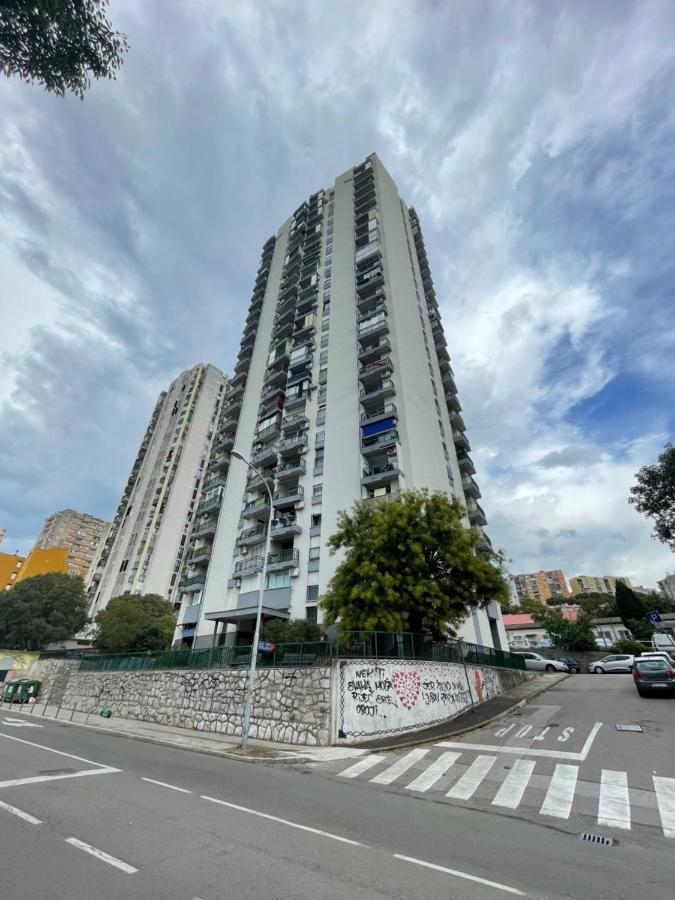Apartment With Amazing City View 리예카 외부 사진
